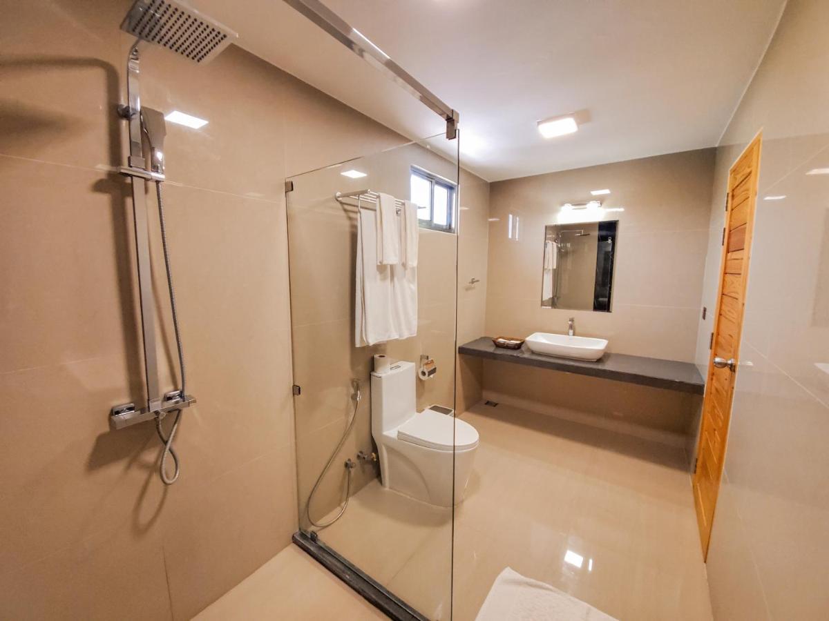 Thila Farm View Hotel Thoddoo Bagian luar foto