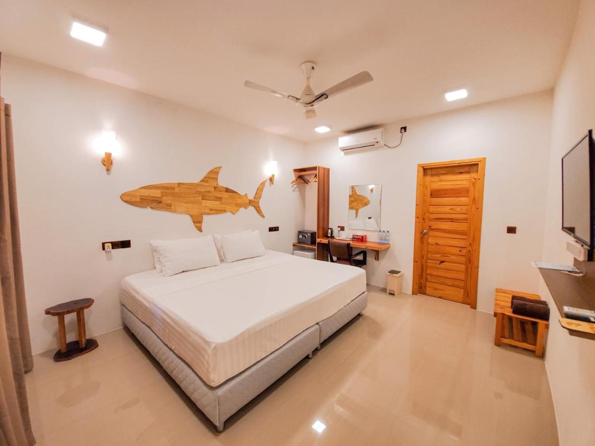 Thila Farm View Hotel Thoddoo Bagian luar foto