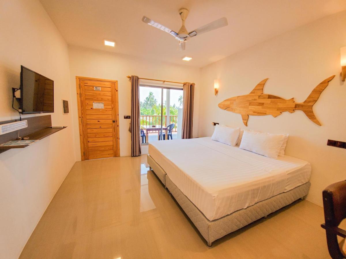 Thila Farm View Hotel Thoddoo Bagian luar foto